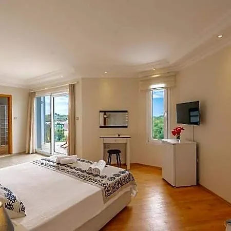 Lacitrus And Hotel 3*